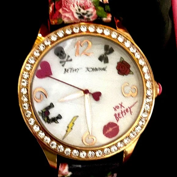 Betsey Johnson 50th Anniversary Floral Watch - Pink and Rose Gold - Picture 4 of 6
